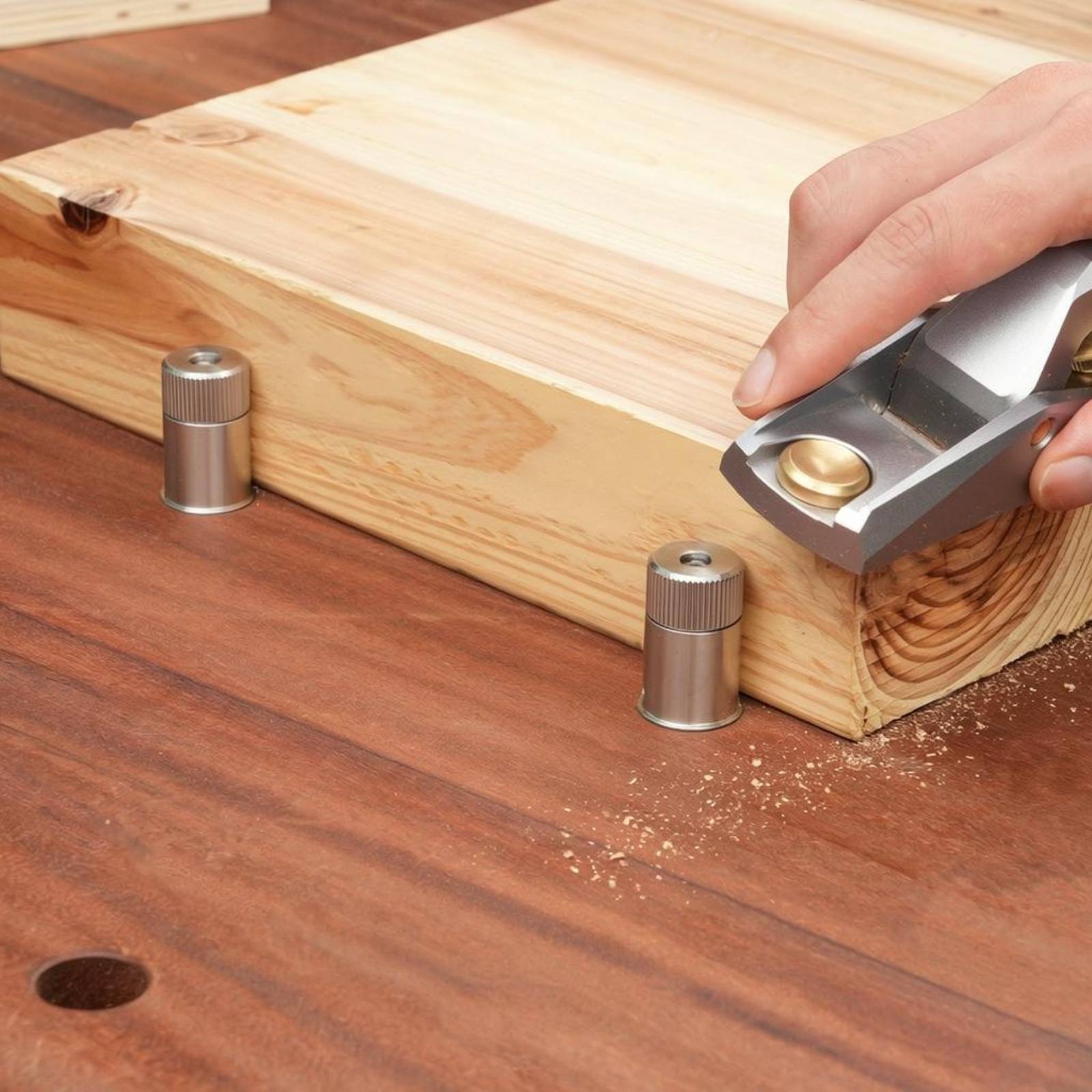 Self-Locking Table Dog Knurled - Woodworking Table reseña y precio
