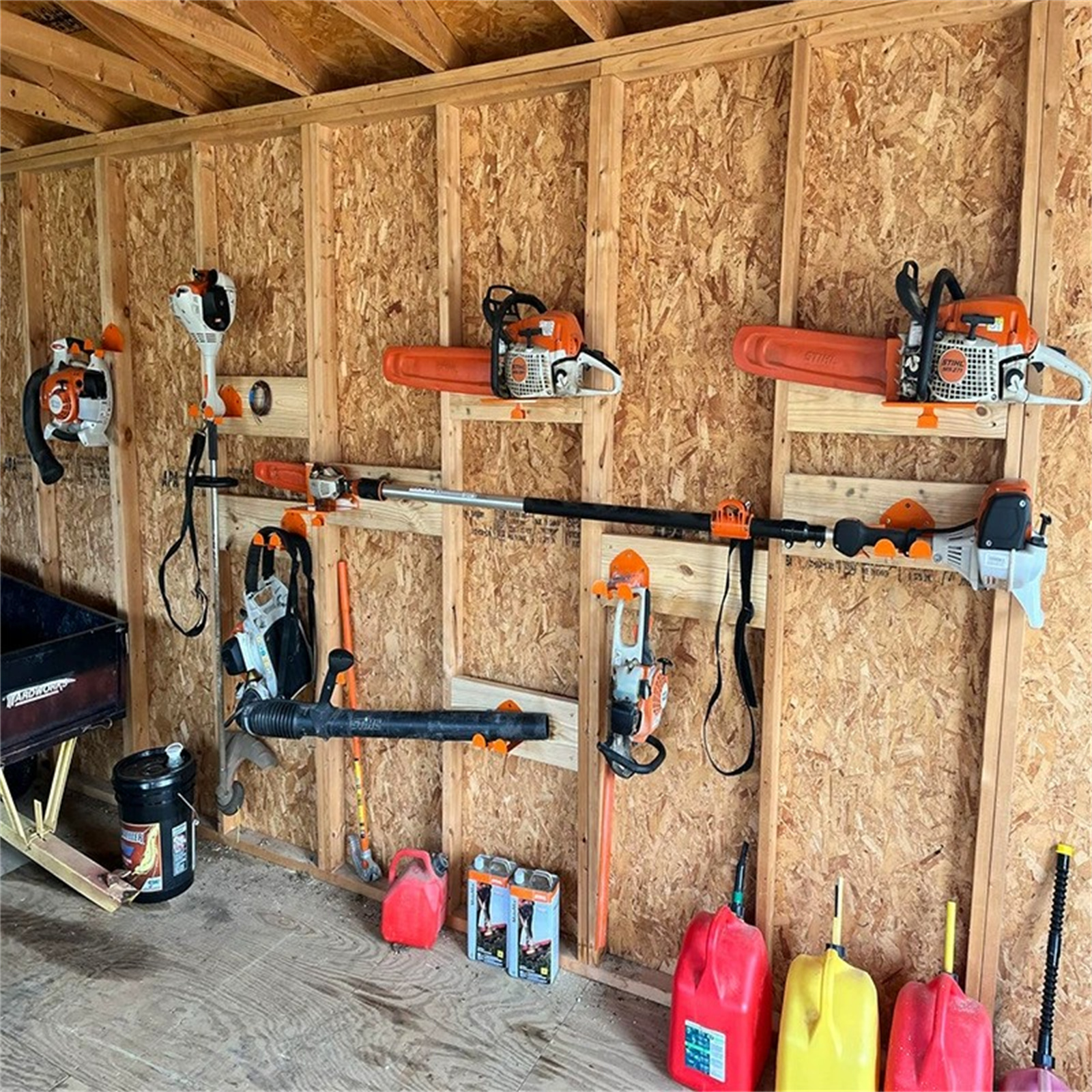 Adjustable Chainsaw Wall Mount - Woodworking Garage reseña y precio